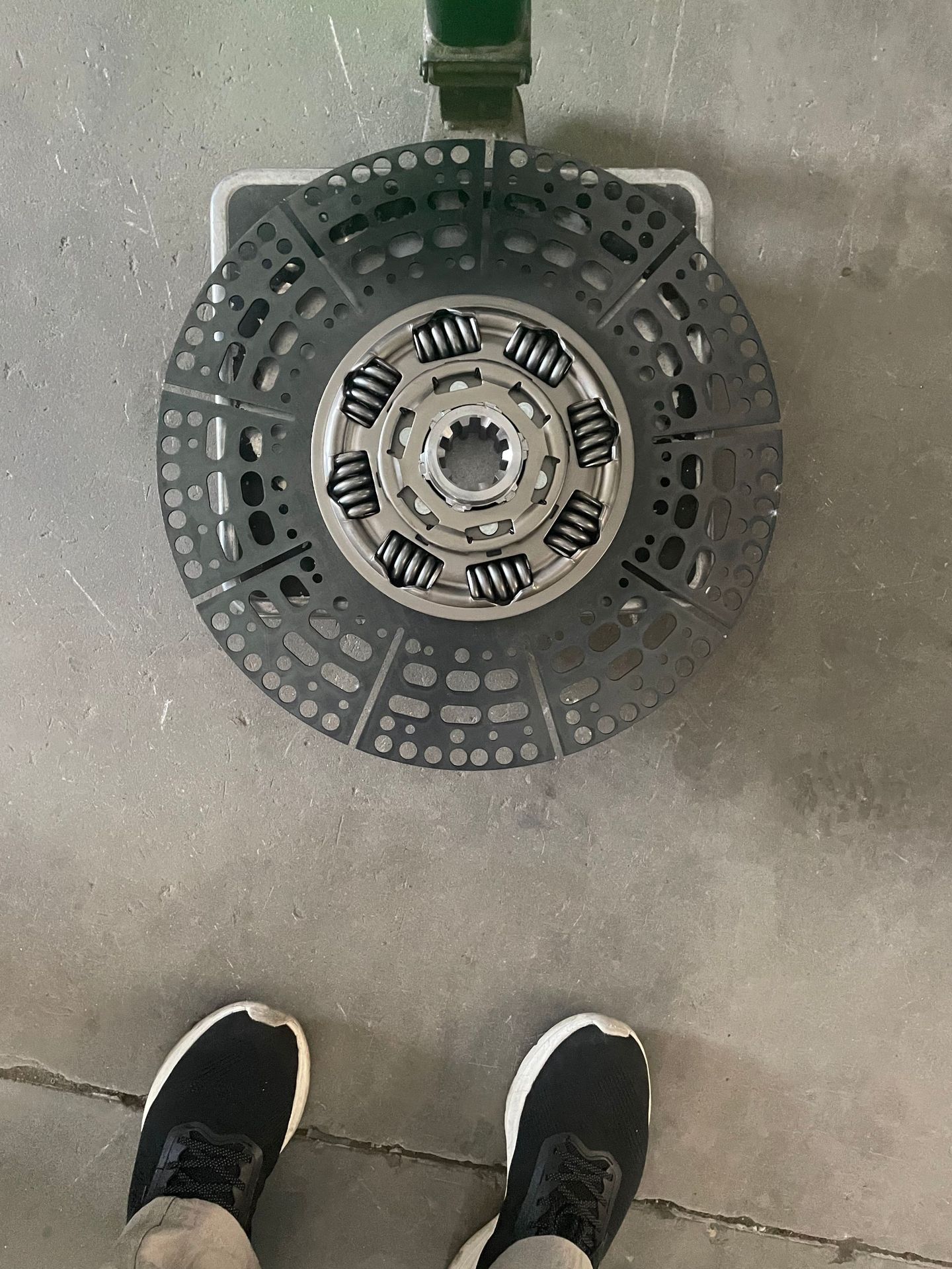 DS380 clutch plate, 42-10 teeth, for medium-duty trucks, three-stage shock absorption, suitable for Dongfeng Tianjin 153 and Foton Auman medium-duty trucks