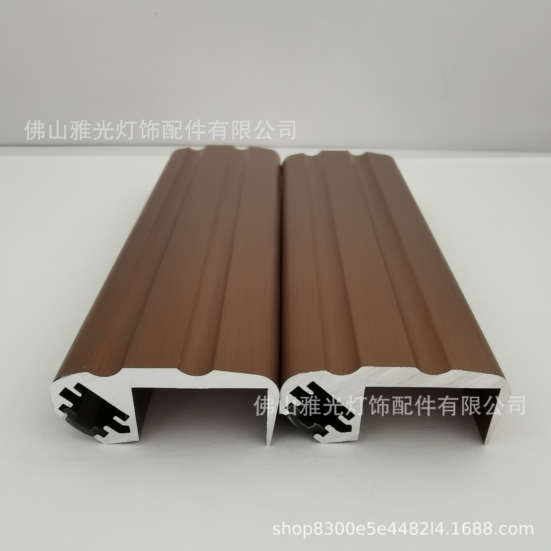 브론즈 골드: 3 M/브랜치