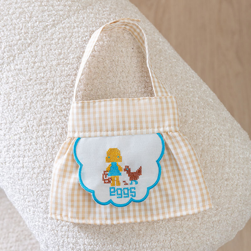 Vestido de perro de verano, tablero de ajedrez, bordado, falda de tirantes de gato, perro pequeño de tamaño mediano, ropa fina para mascotas al por mayor