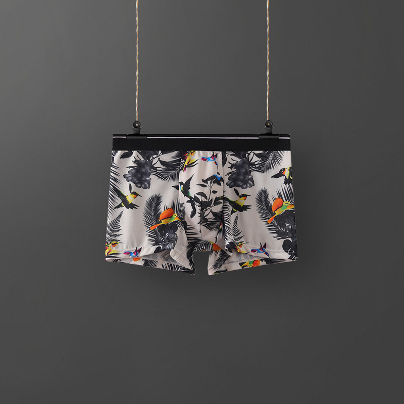 Ropa interior de los hombres de seda de hielo calzoncillos de los hombres verano transpirable cómodo moda personalidad Boxer shorts niños pantalones personalidad