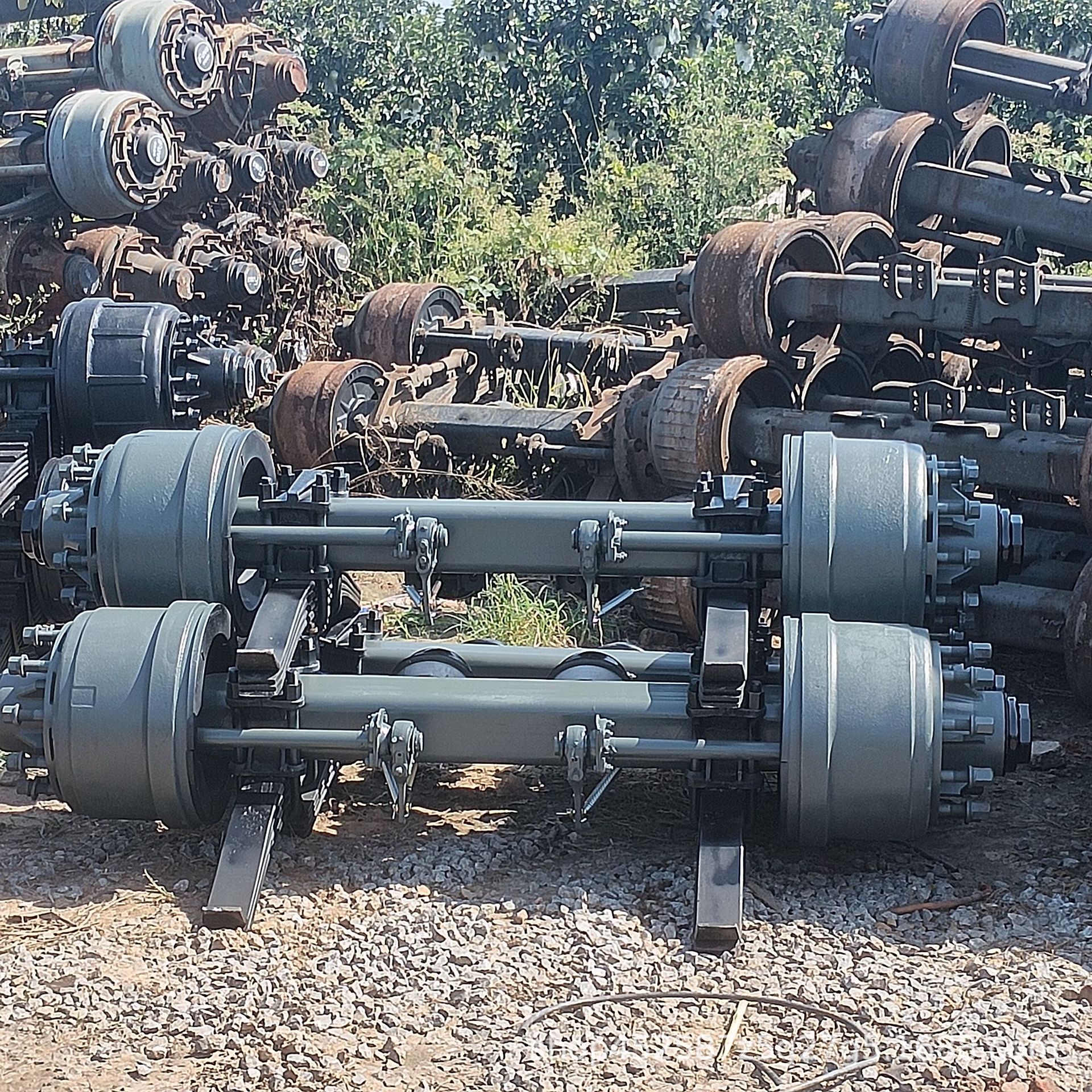 Direct sales from the manufacturer: African self-loading Fuhua trailer, bridge excavator, road roller, loader, and construction machinery
