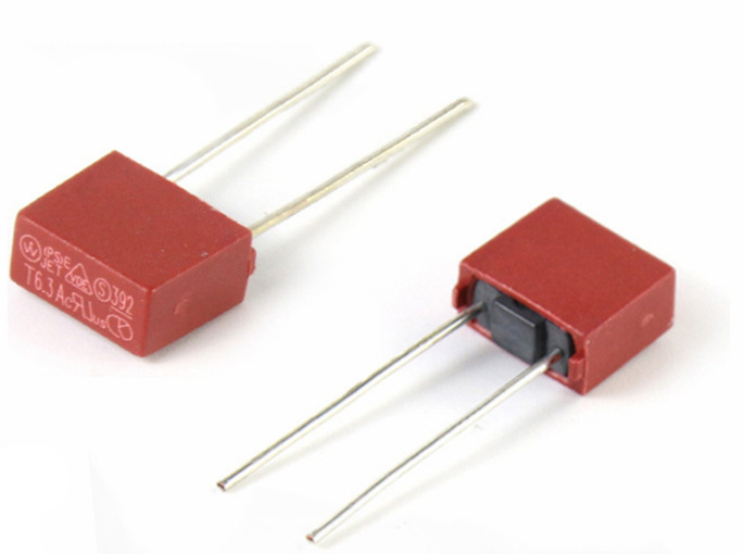 源头厂家 392方块保险丝 250V T2A 慢断 8.5*4*8 方形保护管 塑封-阿里巴巴