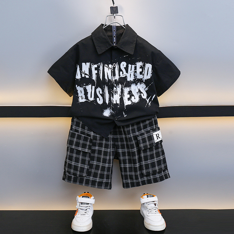 7195 Camisas falsas de dos piezas para niños, pantalones cortos de herramientas para niños, 2025 nuevo traje de verano, camisa de manga corta para bebés, marea