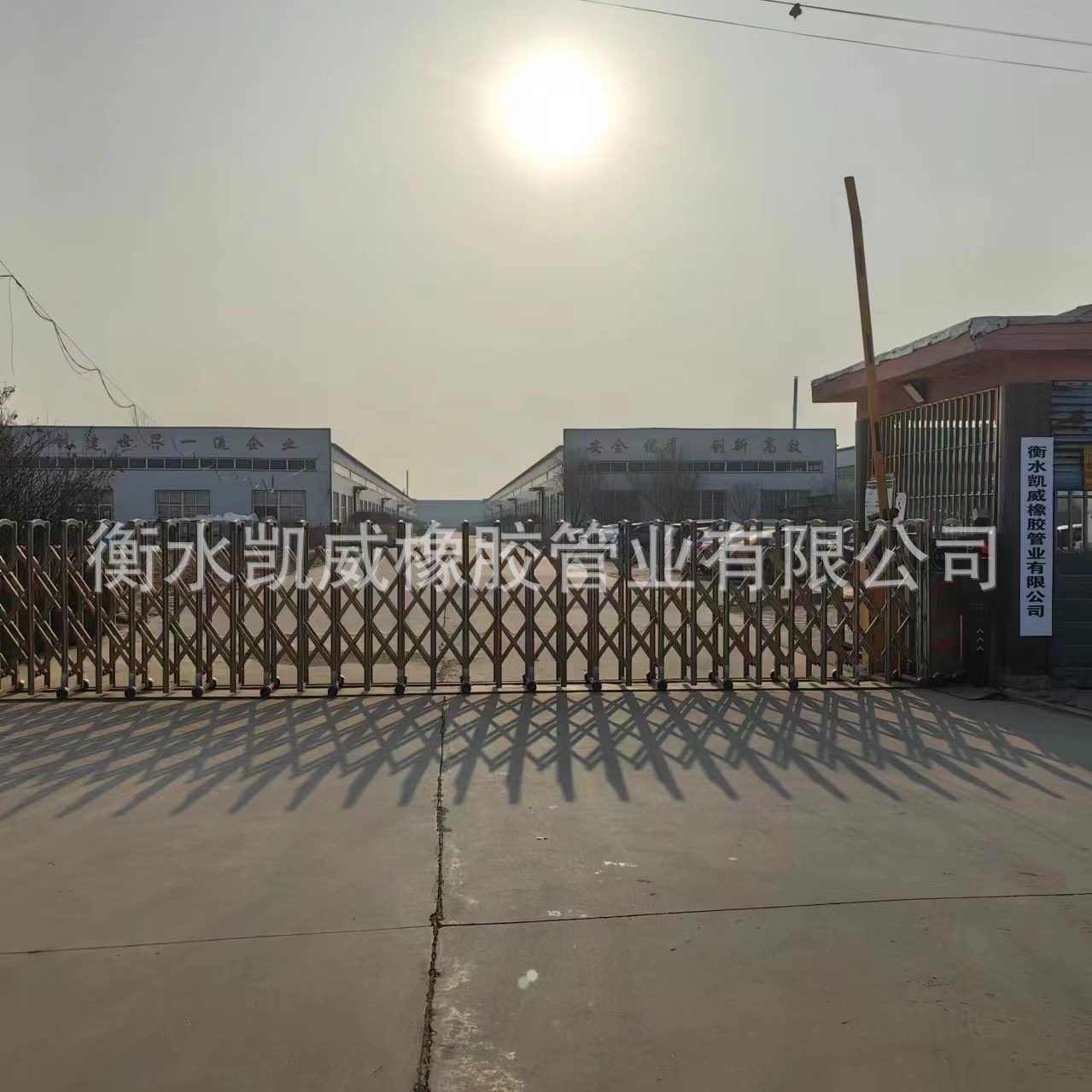 凯威门头