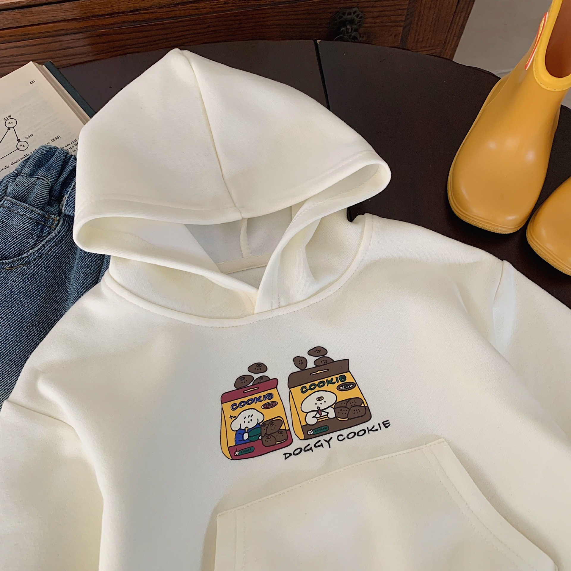 Chlapecká mikina s kapucí s kresleným potiskem, podzimní novinka 2024, módní a všestranný svetr pro děti, korejský vzor_voghion.com