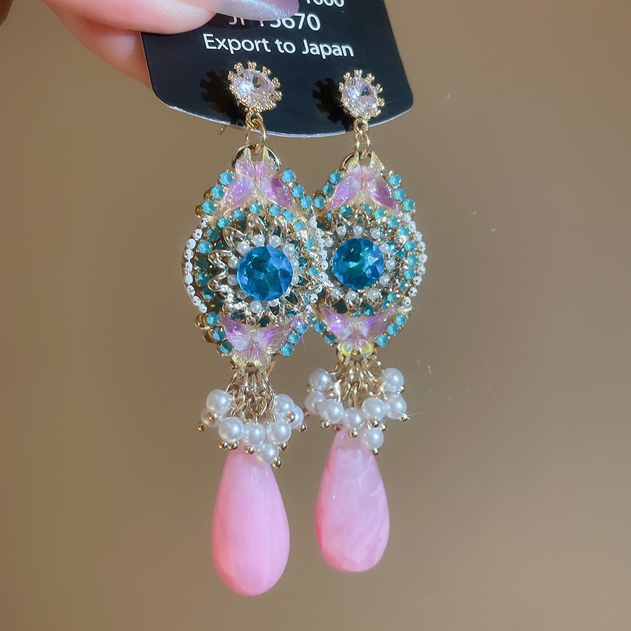 Aguja de plata con diamantes de cristal pendientes de bordilla estilo nacional pendientes de temperamento pequeño ligero lujo de alta calidad industria pesada exageración pendientes