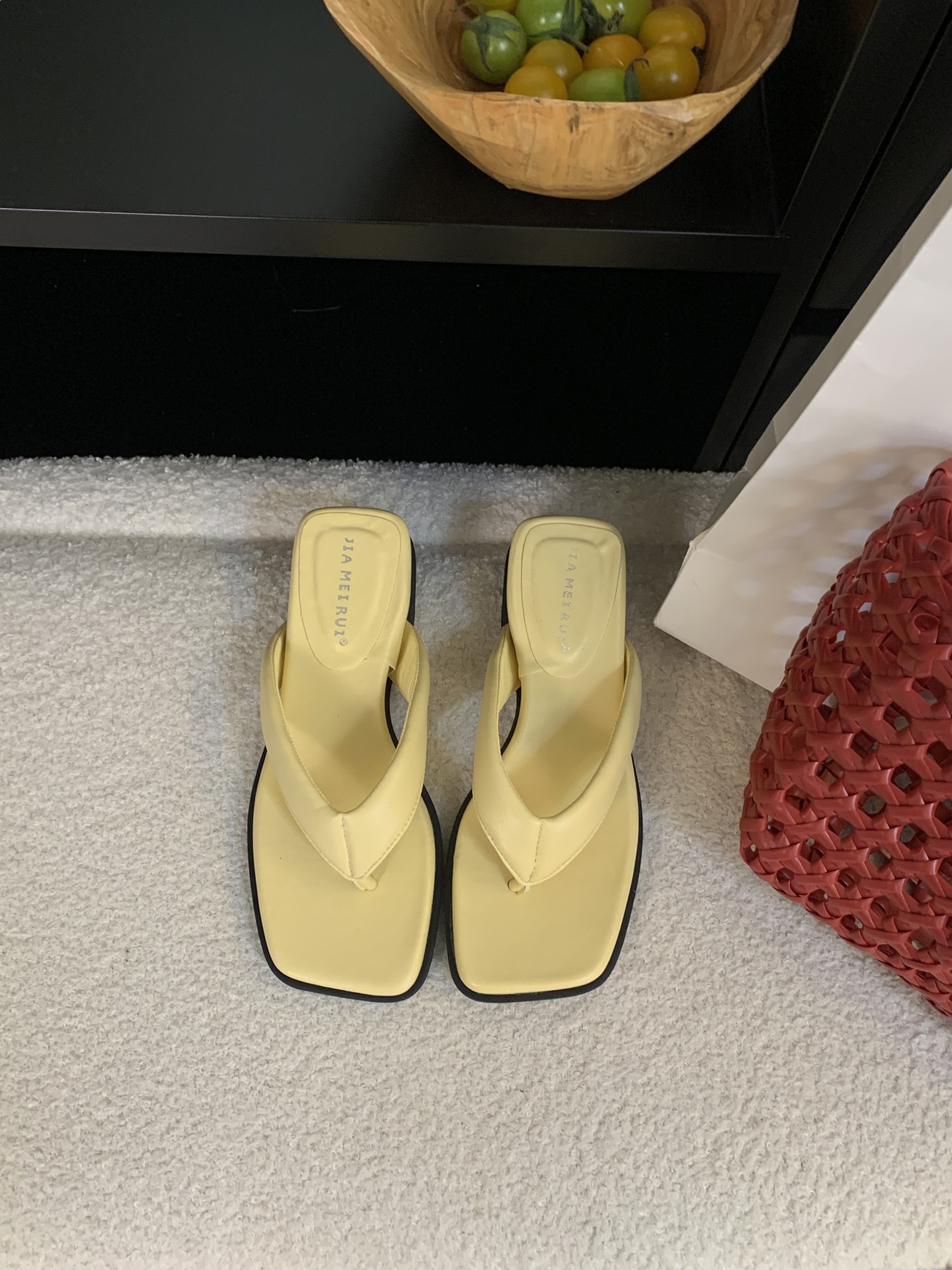 Women's Wedge Flip-flops Square-toed Thong Sandals For Summer_voghion.com