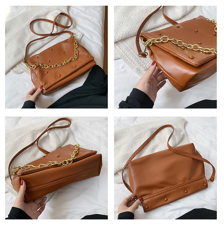 Autumn And Winter Retro Small Bag New Messenger Bag Chain Single Shoulder Armpit Small Square Bag display picture 14