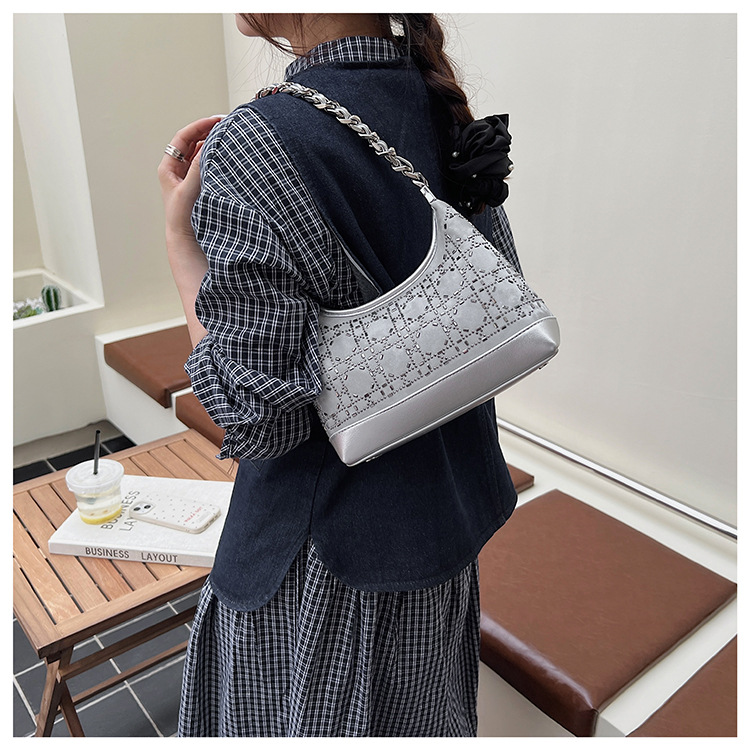 Trendy and stylish underarm bag for women 2025 summer new versatile and fashionable single-shoulder bag, chain denim crossbody bag undefined