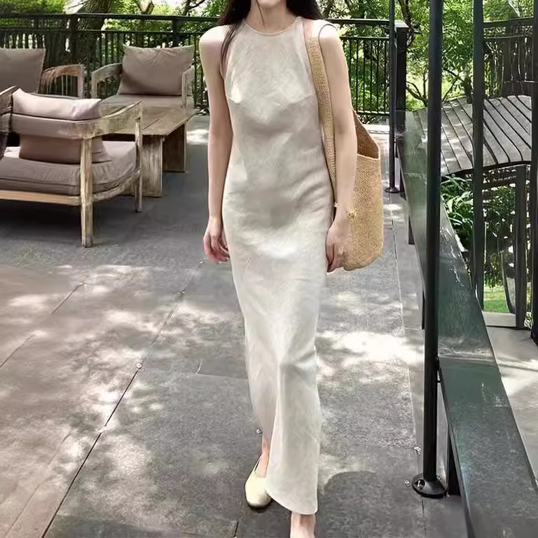 In-Stock Special Price New Chinese-Style Cotton and Linen Sleeveless Dress for Women, 2024 Summer New Model, Niche Style, Elegant Long Backless Dress