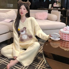 2025新款学院风两件套毛线小熊半边绒睡衣甜美洋气圆领卡通睡衣