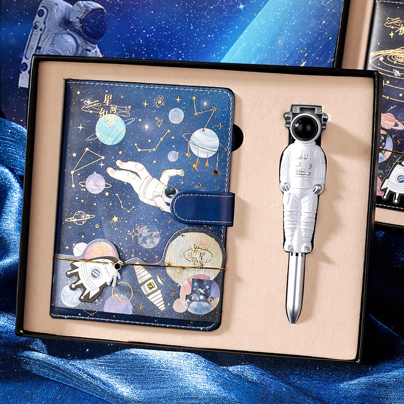 Teacher's Day Gift, Creative and Practical Back-To-School Gift, Astronaut Notebook Signature Pen Set, Gift Box for Teacher Teacher's Day Gift, Creative and Practical Back-To-School Gift, Astronaut Notebook Signature Pen Set, Gift Box for Teacher