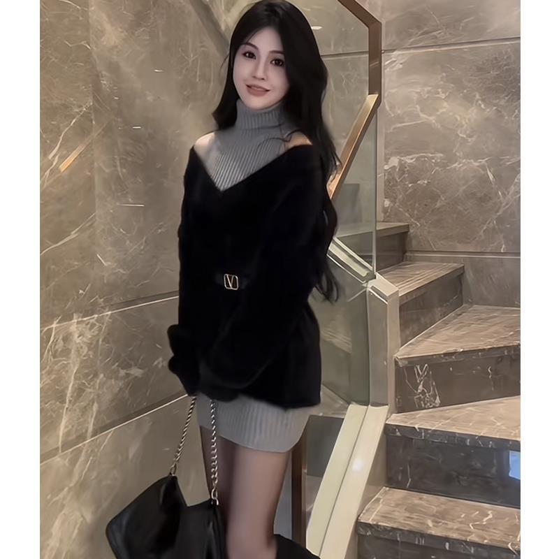 베이스 스웨터 원피스 원피스 여성의 가을과 겨울 2024 새로운 어깨 섹시한 순수 니트 투피스 원피스