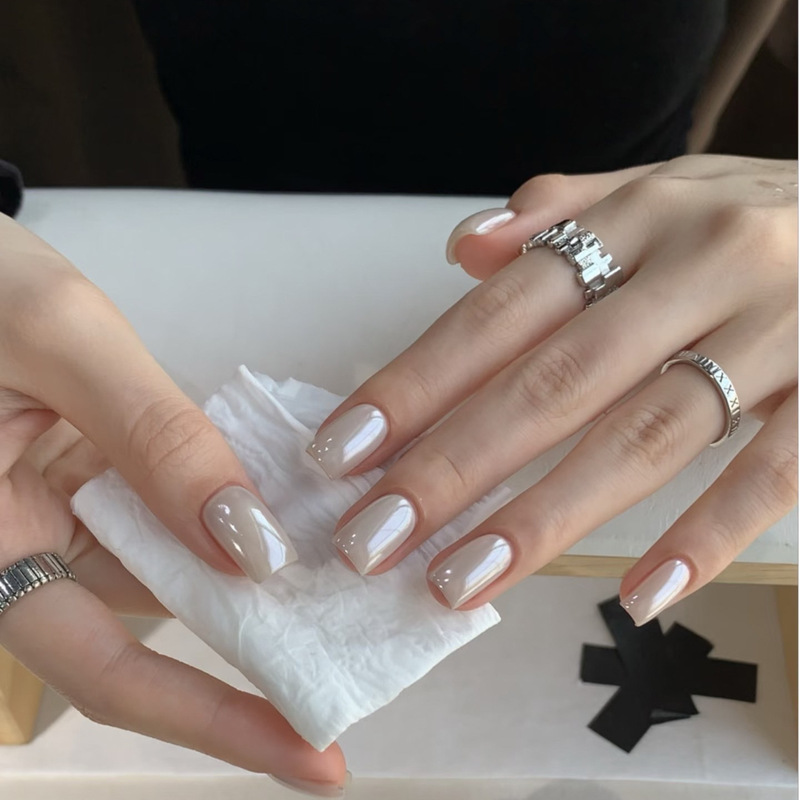 Ruth's White Cat-Eye Nail Art, Pure Handmade, Clean and High-End, Brightening Effect, Summer Aurora Short Style Nail Art, Popular on Xiaohongshu Ruth's White Cat-Eye Nail Art, Pure Handmade, Clean and High-End, Brightening Effect, Summer Aurora Short Style Nail Art, Popular on Xiaohongshu