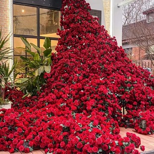 In stock flannel rose artificial flower shopping mall wedding decoration photography props Valentine's Day Pearl Rose fake flower wholesale