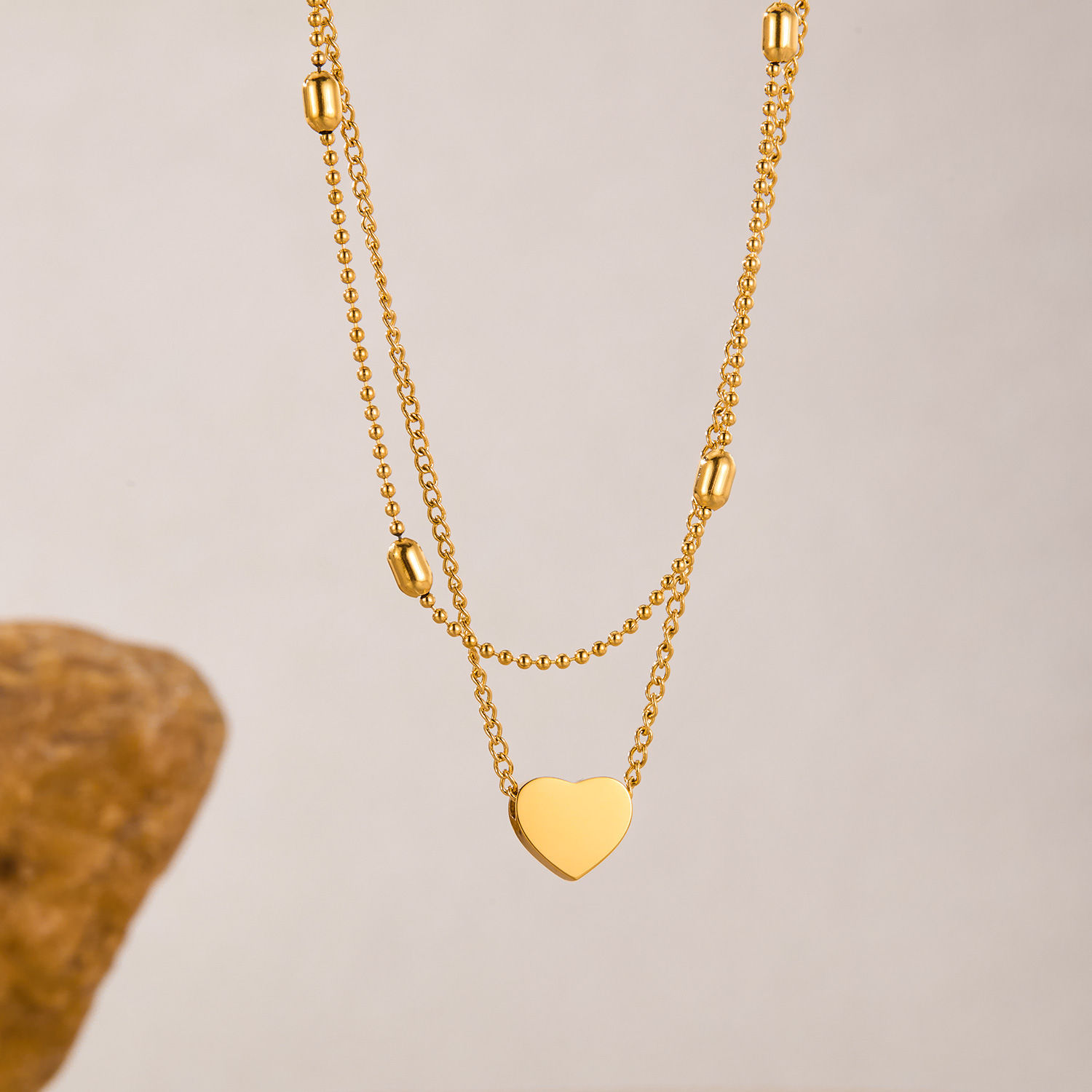 일본과 한국 패션 우아한 쌓인 사랑 펜던트 쥬얼리 도매 가벼운 럭셔리 틈새 조커 티타늄 스틸 목걸이 여성