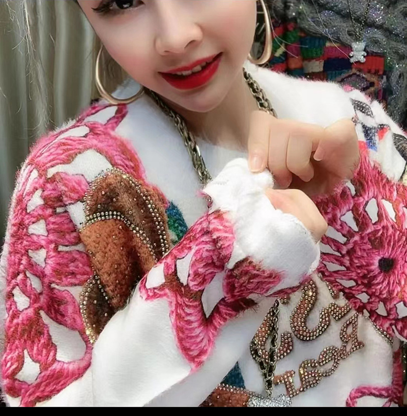 2023 nuevo Otoño e Invierno suéter de terciopelo de visón de imitación de manga larga bordado oso rhinestone forrado de lana más tamaño cálido Americano Superior