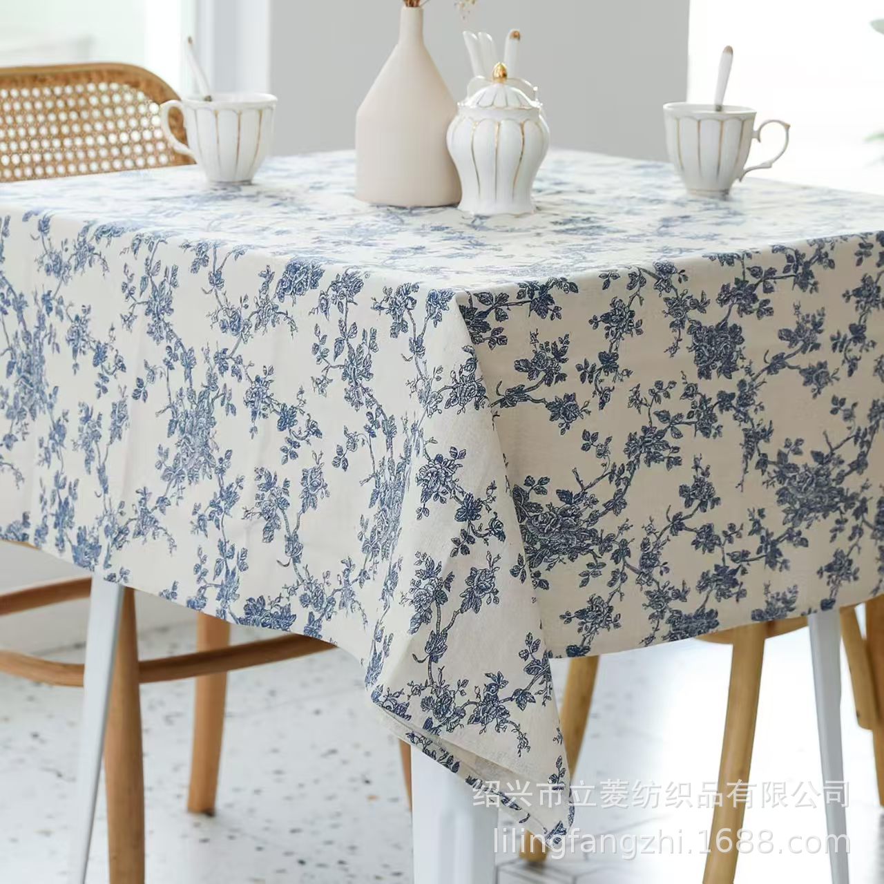 Pastoral Printed Cotton and Linen Tablecloth, Table Cover, Dining Table Cloth, Photo Background Cloth, Blue and White Porcelain Style, Non-Slip Design, Square Table