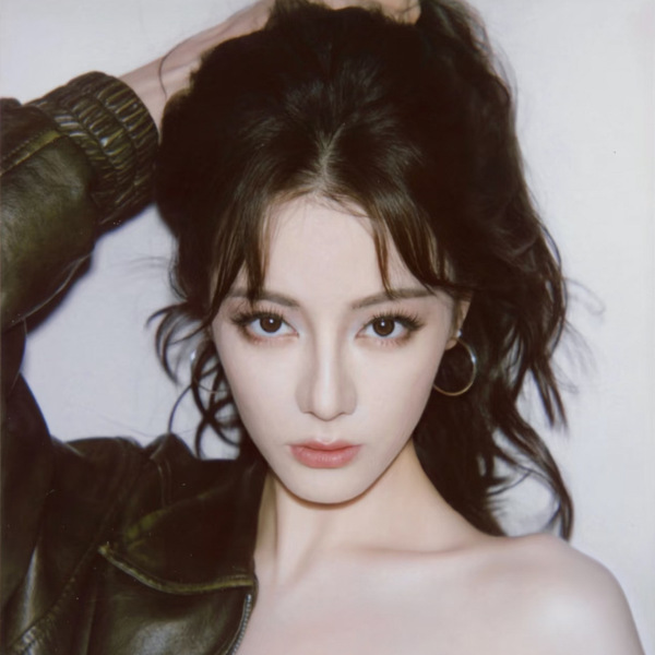 The story of rose Huang Yimei Liu Yifei