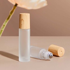 批发蒙砂玻璃5ml10ml木纹盖滚珠瓶香水分装瓶精油滚珠走珠瓶便携