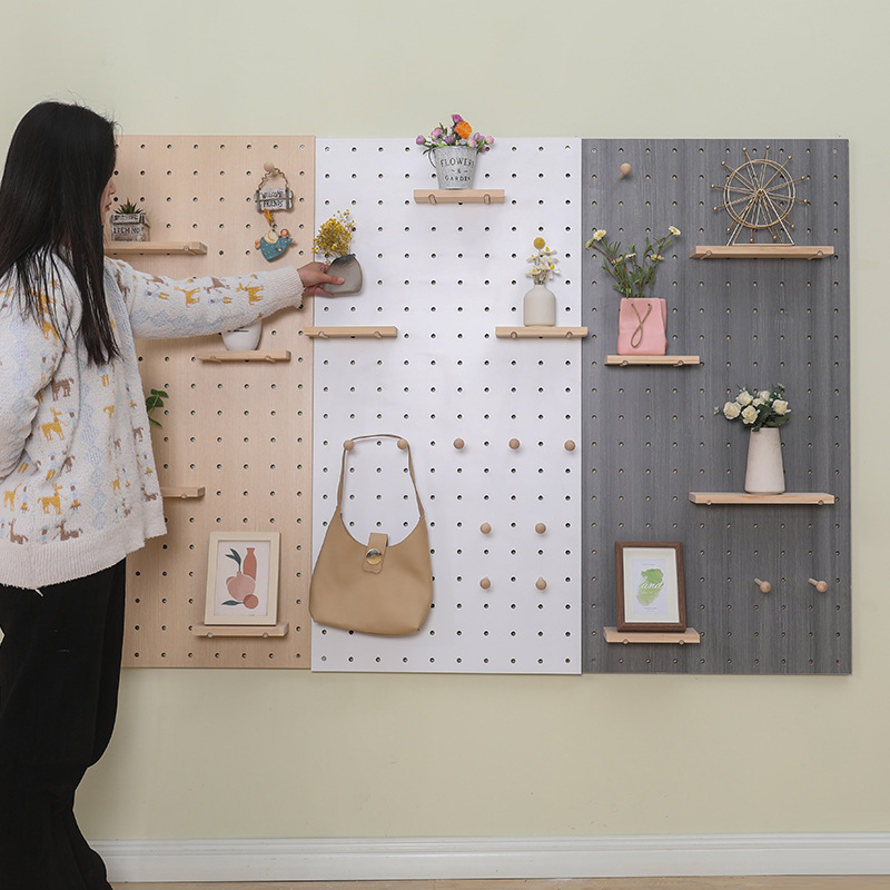 Agujero de madera maciza tablero de almacenamiento en rack sala de estar jardín de infantes pared decorativa centro comercial pantalla agujero rack entrega de una pieza