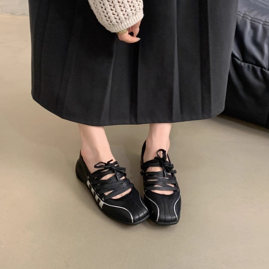 Zapatillas de ballet deportivas de diseño de nicho coreano para mujer 2025 nuevo estilo con cordones cruzados retro Mary Jane zapatos individuales