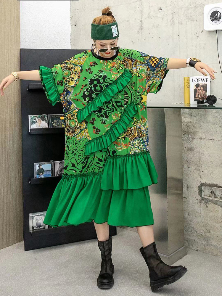 Europe station Large Dress Sense of design summer Mosaic fold Short sleeved Mid length version Can be sweet T-shirt skirt