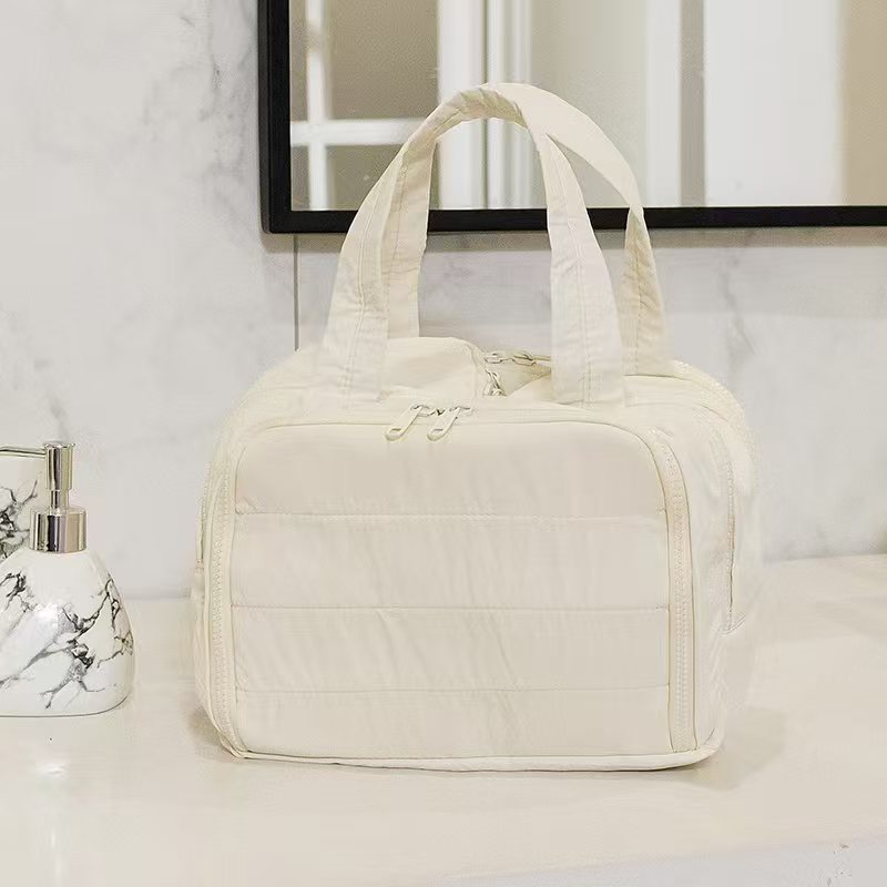 Xiaohongshu 同じスタイルの女性用化粧品バッグ、大容量のスキンケア製品収納バッグ、化粧ブラシパーティション、旅行用トイレタリーバッグ|undefined