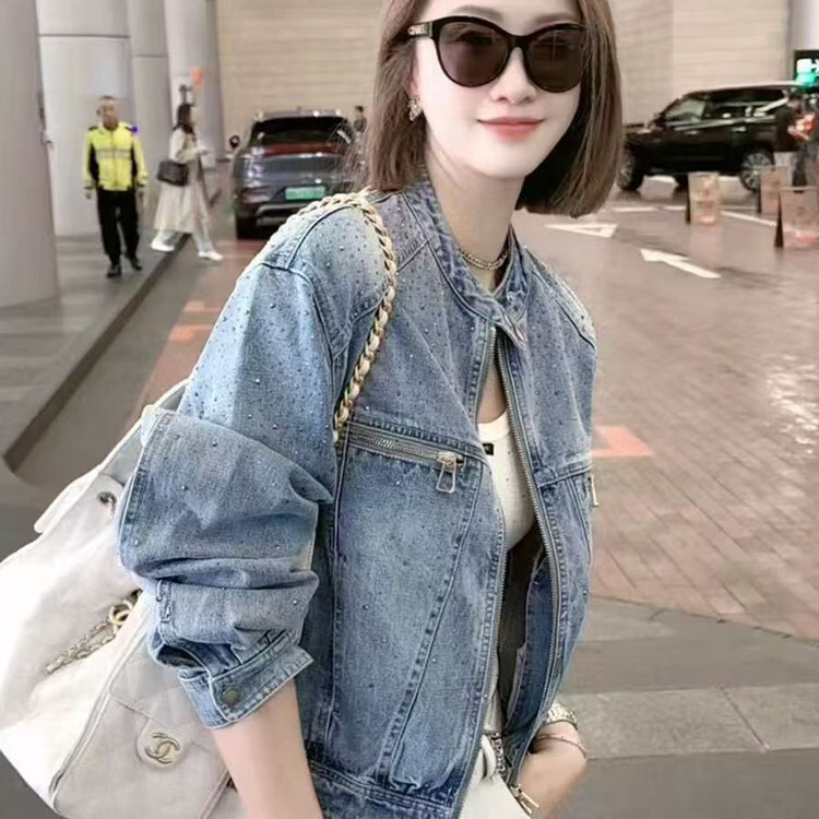 Hong Kong Style Retro Zipper Rhinestone Short Denim Jacket for Women 2026 Spring New Versatile Youthful Jacket Trend Hong Kong Style Retro Zipper Rhinestone Short Denim Jacket for Women 2026 Spring New Versatile Youthful Jacket Trend
