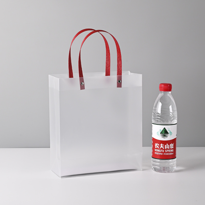 Personalizado todo tipo de bolsas de mano transparentes PP bolsas de regalo bolsas publicitarias bolsas de regalo de mano gran precio puede imprimir
