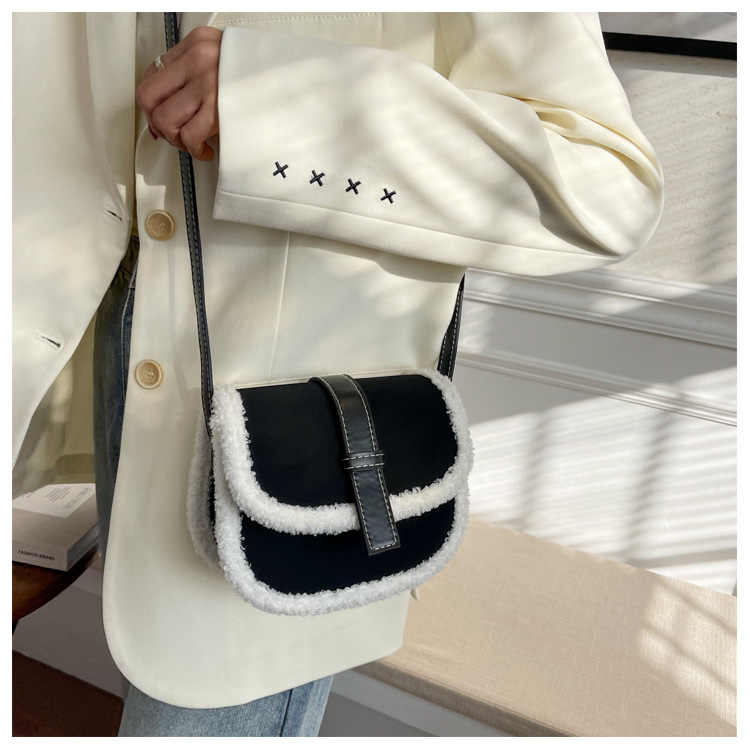 Retro texture bag new trendy semicircle saddle bag shoulder messenger bagpicture2