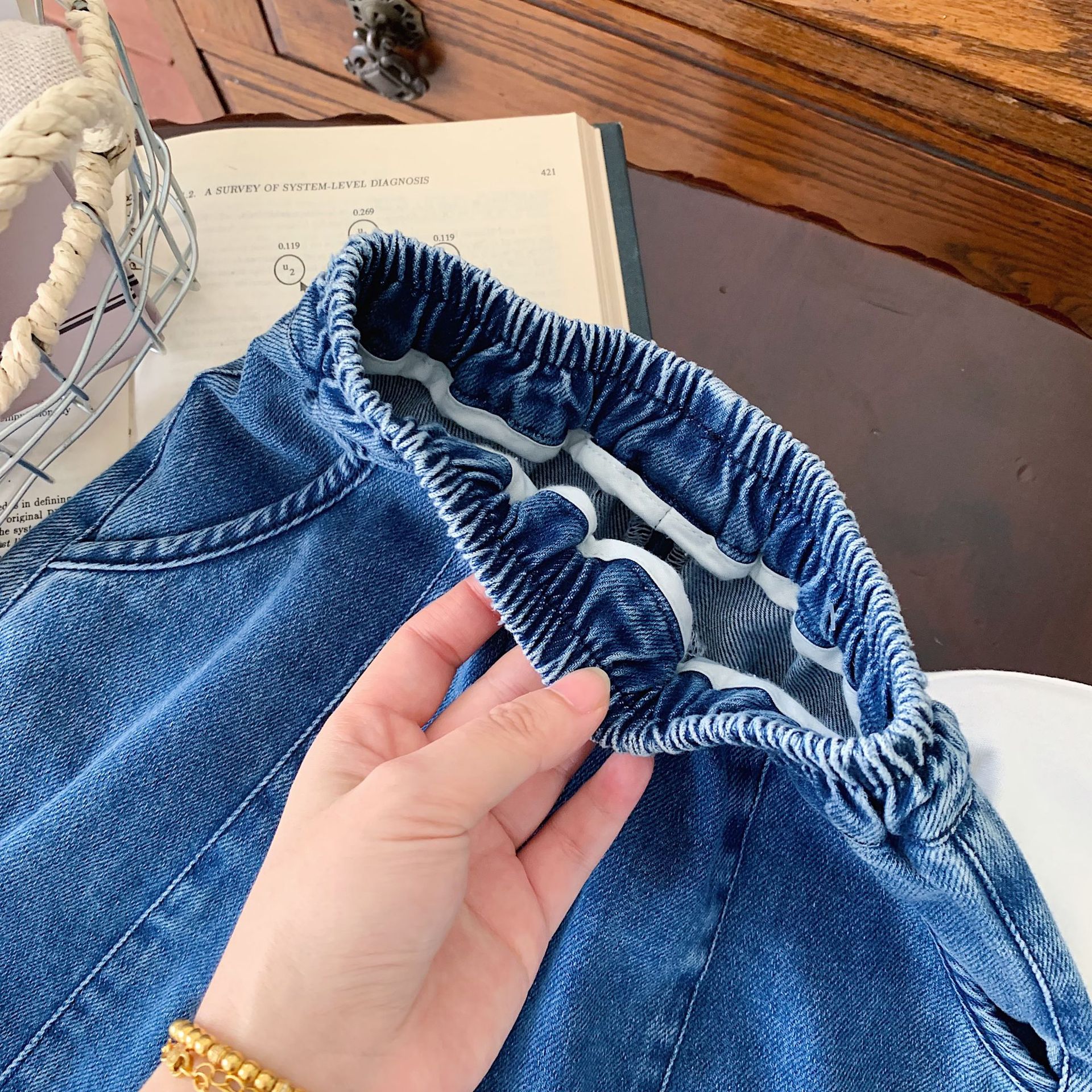 Blugi pentru copii, colecția 2024, versiunea coreeană, eleganți și versatili, cool și la modă pentru copii. Ținută frumoasă pentru bebeluși._voghion.com