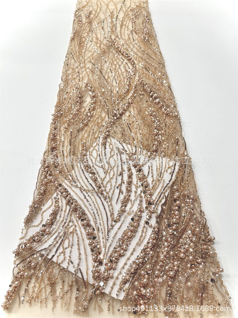 Caña, hierba de agua, tela de malla de perlas, cuentas hechas a mano, ropa de brindis, tela de vestido de noche