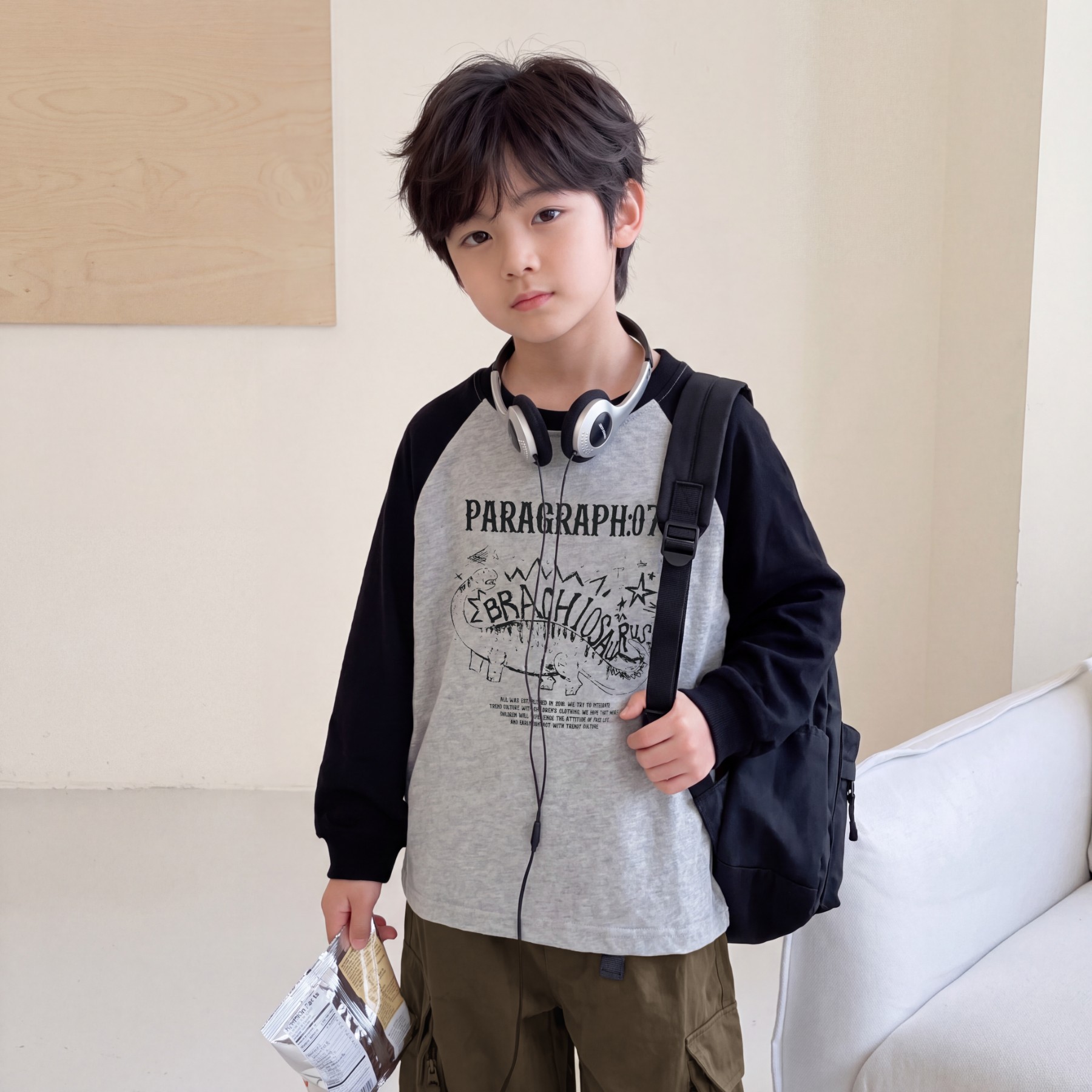 2026秋季新款男童插肩袖恐龙印花长袖T恤中大童宽松纯棉圆领上衣