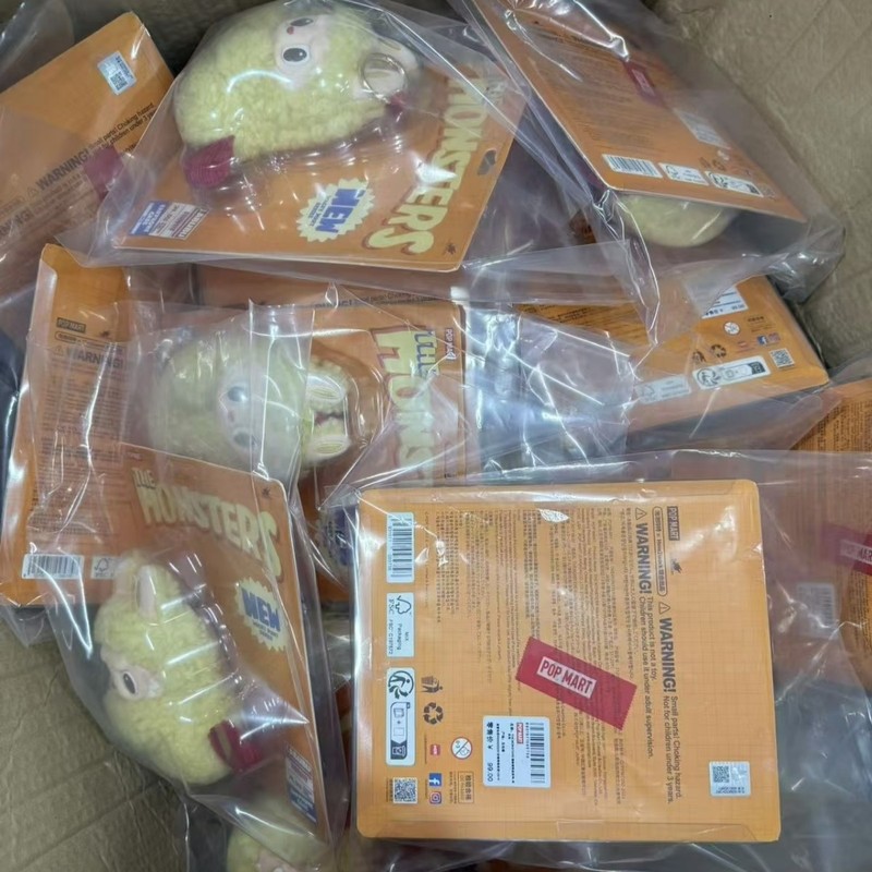 广东品质怪味便利店吊卡怪娃炸虾耳机包手办盲盒拉布布三代现货|undefined