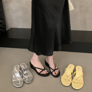 French Wedge Silver Thong Slippers for Women's Summer Outer Wear 2025 New Style Beautiful Thin Strap Thong Sandals