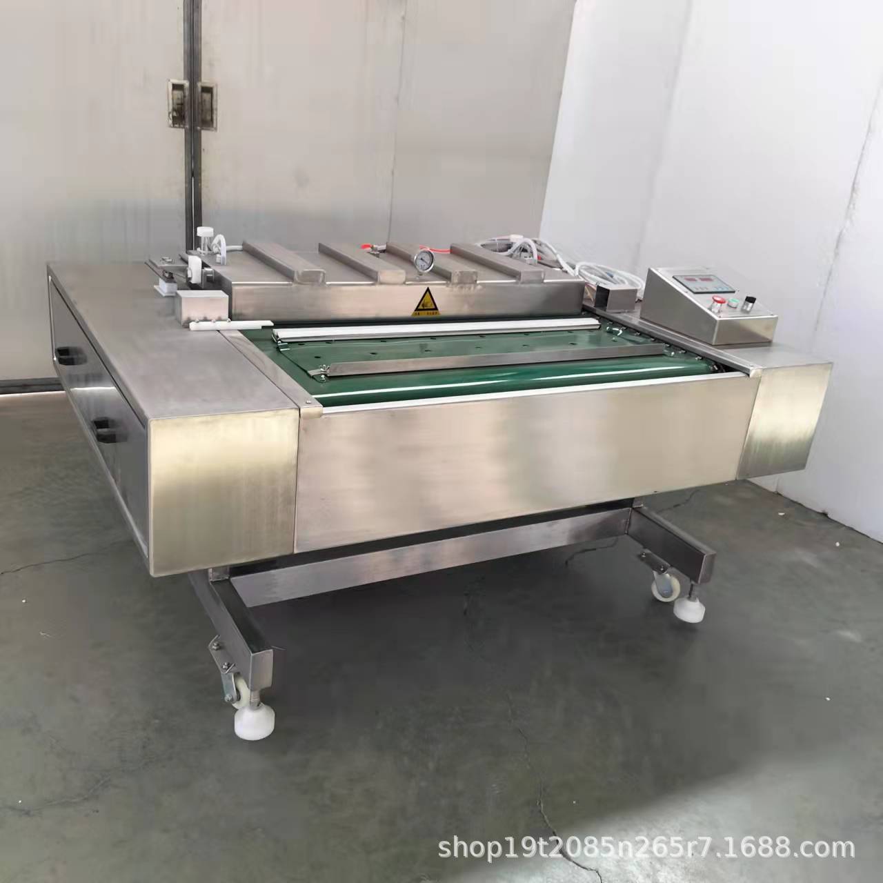 滚动式真空包装机  休闲食品连续性真空包装机