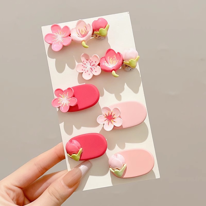 Pink Sweet Pom clip