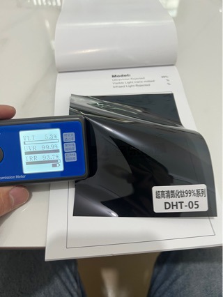 Ultra-high-definition titanium nitride solar film for cars, low fog, ultra-high transparency, high thermal insulation, 8-year warranty, 30.1m roll