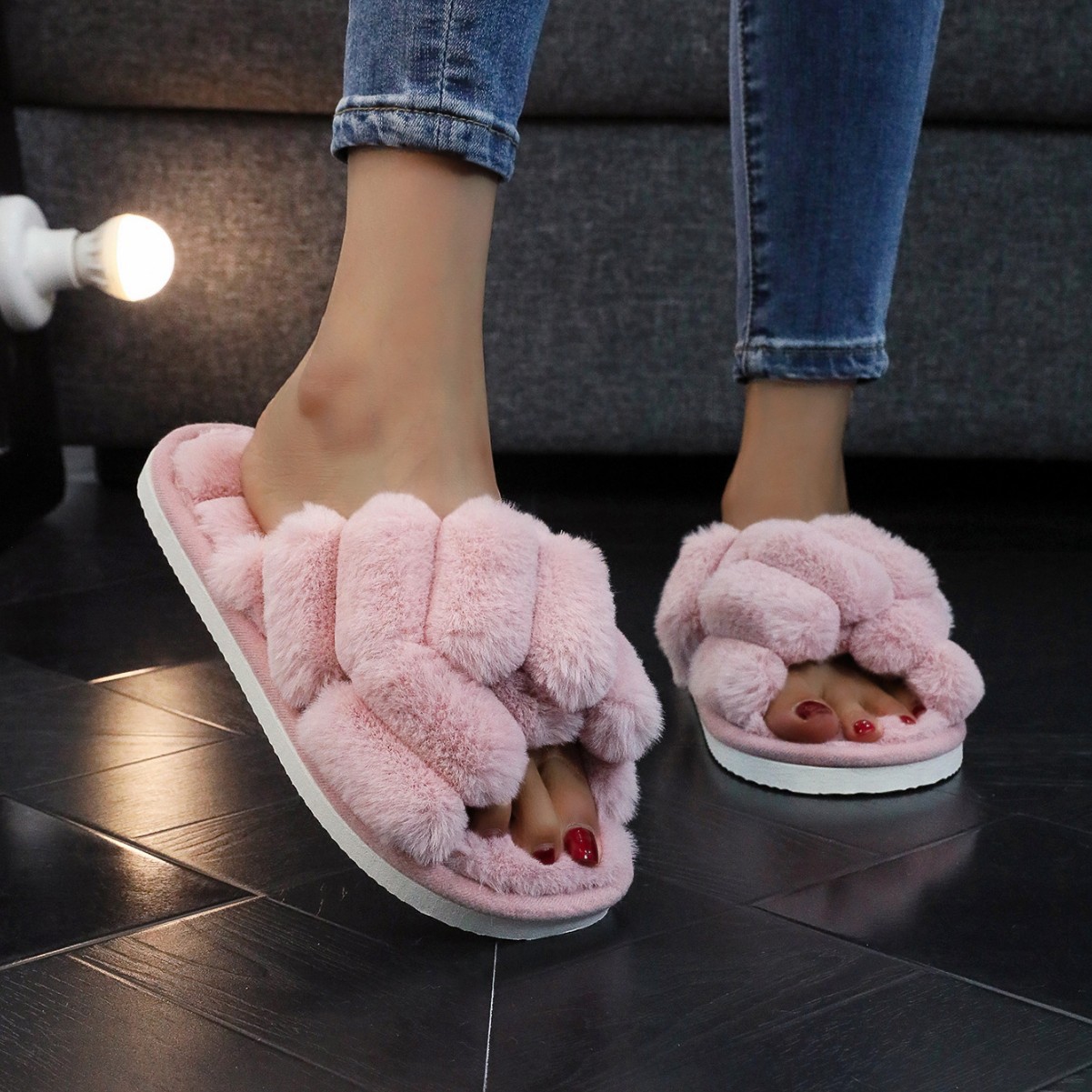 Zapatillas de lana cruzada transfronteriza antideslizante interior para mujeres zapatillas de algodón peludas