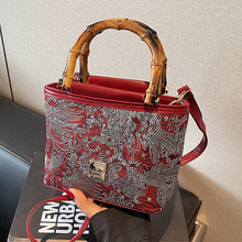 Ů2025¿߼|д̽tɫͨˮͰŮμ