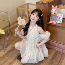 ������Ů�Ќ����@�ݲ��c��ɫ���w���������B��ȹС����Ů�ļ��¿�