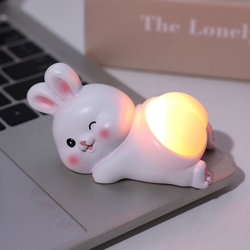 光るかわいいつまんでお尻を弾きます。|undefined