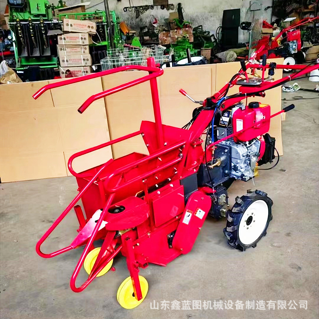 15马力自走式玉米收获机单行苞米扒皮粉碎机多用途棒子收果机厂家