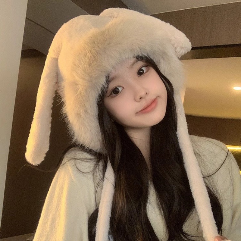 毛のふわふわした帽子の女性の冬のかわいいぬいぐるみのウサギの耳の大きい頭の周りの厚い保温のニットの毛糸の雷の前線の帽子|undefined