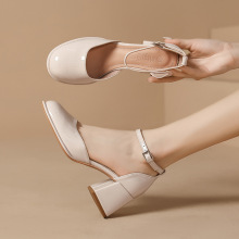新款女鞋2025年夏季软皮中空粗跟方头中跟包头凉鞋女一字扣单鞋女