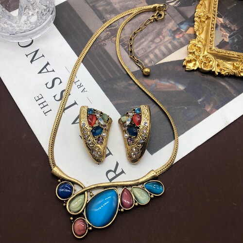 Retro aged necklace copper chain short necklace colorful cat's eye stone diamond plated real gold necklace earrings ear clip set