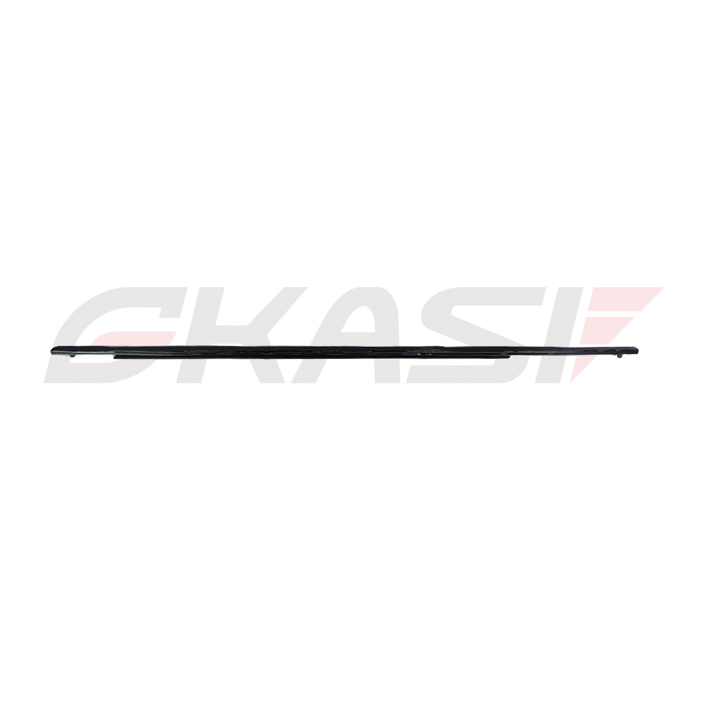 Cge000870 Left Front Door Glass Outer Trim Suitable For: Land Rover Range Rover Sport 05-13 L320