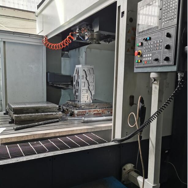 上海模具厂开发模具设计注塑模可拆手柄产品制造高精度