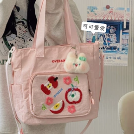休闲背包;中大学生书包;女士斜挎包